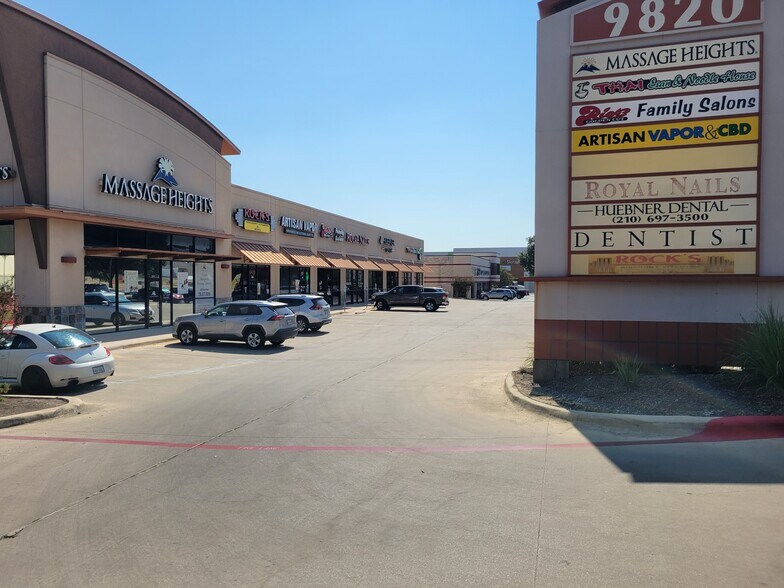More Photos Of 9850 Huebner Rd, San Antonio Flex For Lease