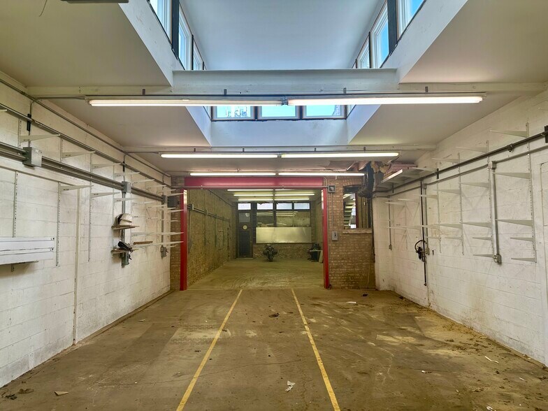 More Photos Of , Chicago Unknown For Sale