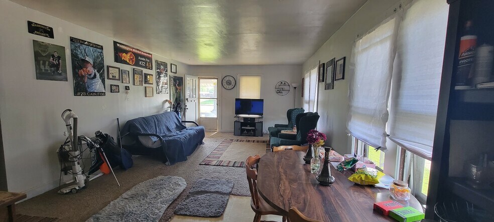 More Photos Of , Washington Multifamily For Sale