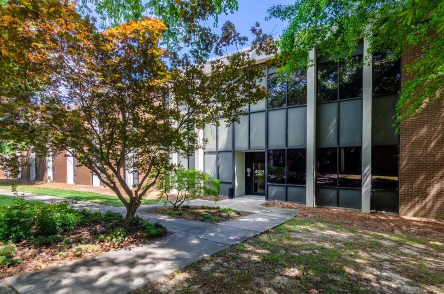 More Photos Of 1 Centerview Dr, Greensboro Unknown For Lease