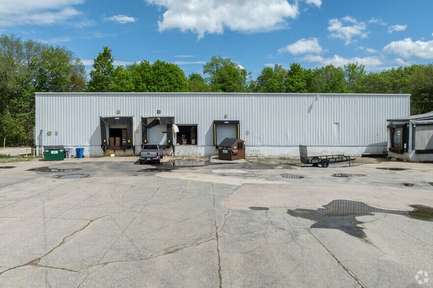 More Photos Of 1 Hampshire Dr, Milford Manufacturing For Lease