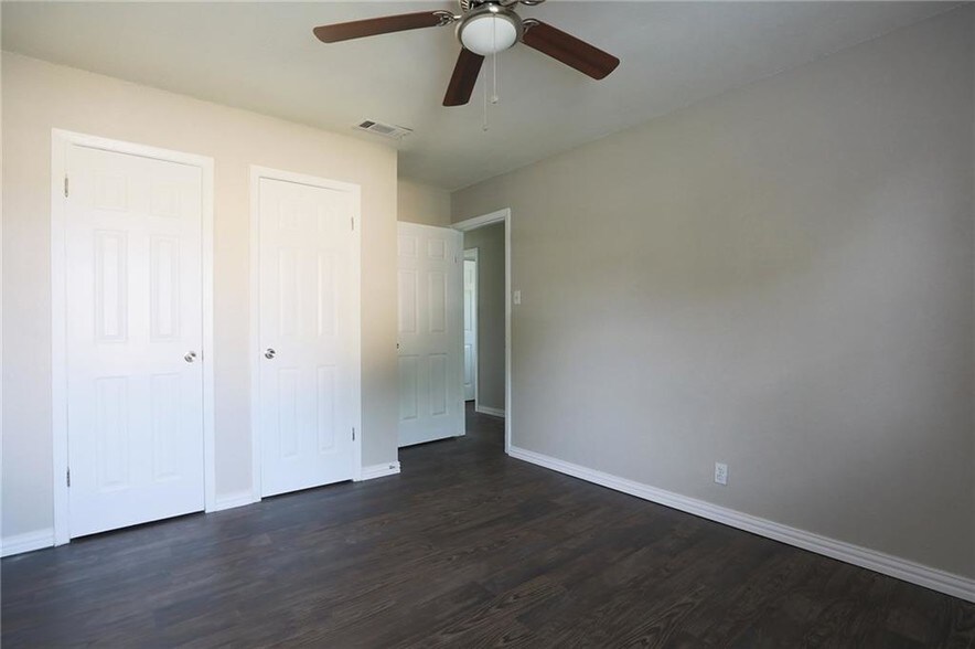 More Photos Of 1410 Ransom St, Pflugerville Office Residential For Lease