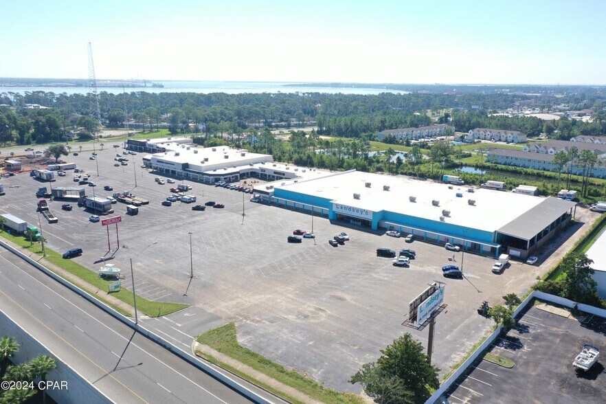 More Photos Of 7157 Front Beach Rd, Panama City Freestanding For Lease