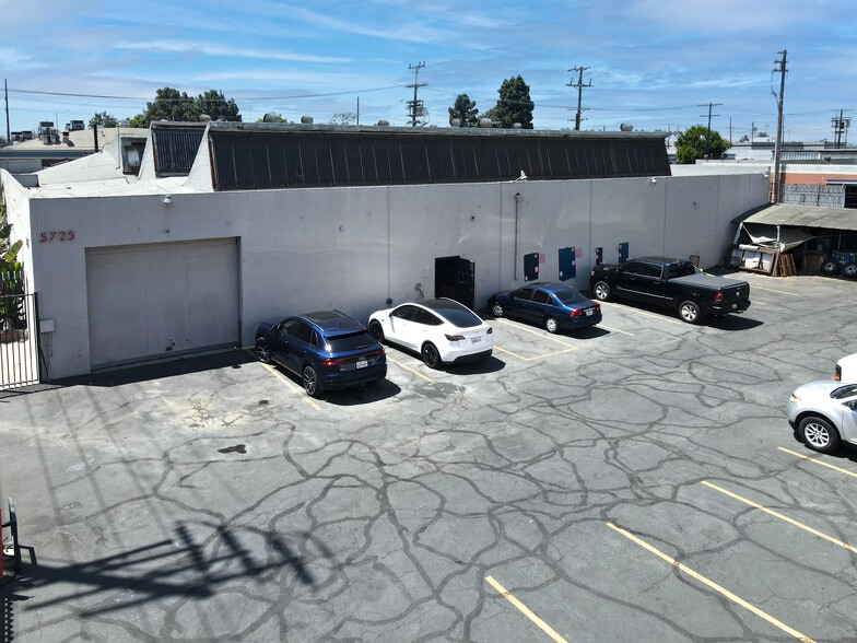 More Photos Of 5725 S San Pedro St, Los Angeles Warehouse For Sale