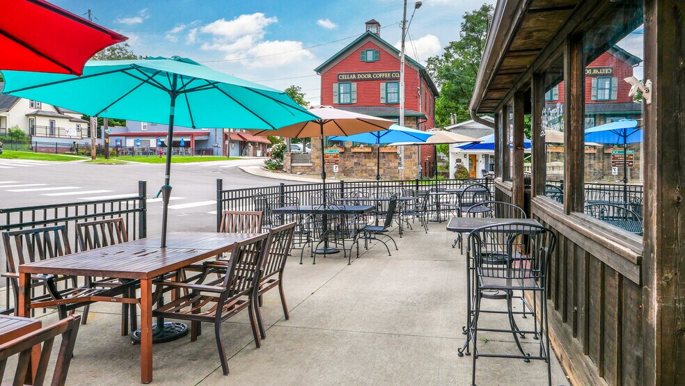More Photos Of 8148 Main St, Garrettsville Restaurant For Sale