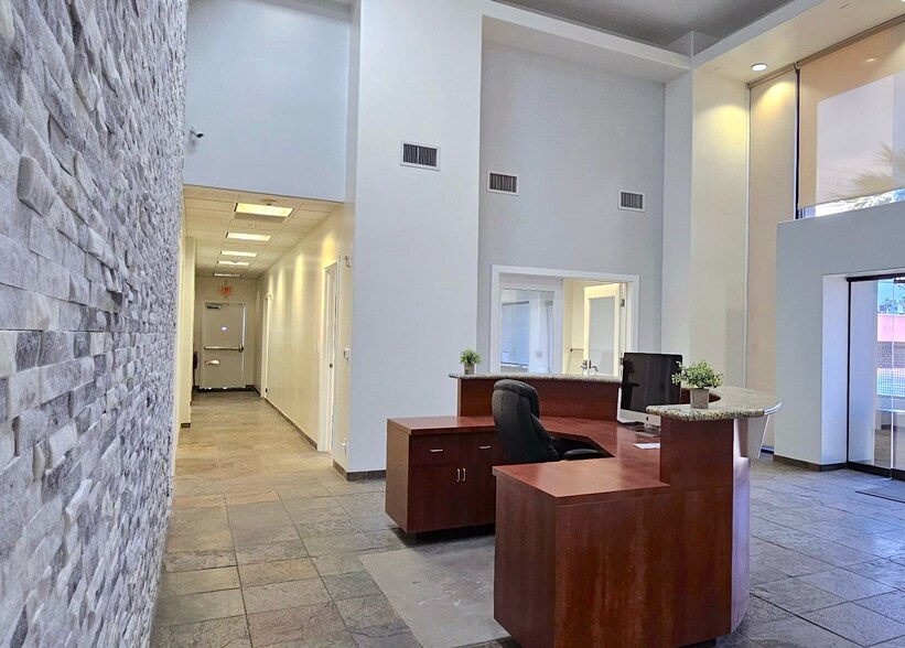 More Photos Of 522 E Twain Ave, Las Vegas Office Residential For Sale