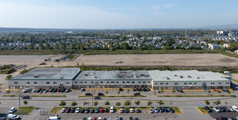 Primary Photo Of 625-669 Av Godin, Québec Warehouse For Lease