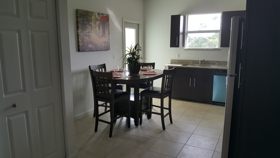 More Photos Of 105 2nd St, Lake Park Apartments For Lease