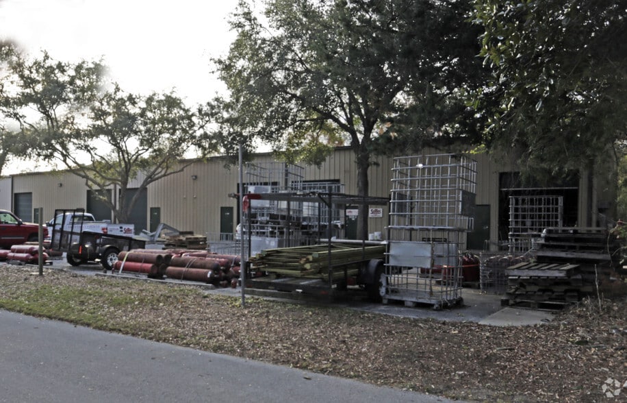 More Photos Of 1541 Main St, Atlantic Beach Warehouse For Lease
