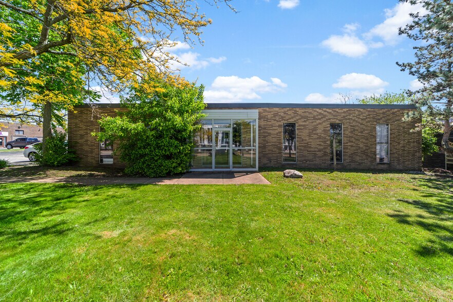 More Photos Of 23330 Commerce Park, Beachwood Office For Sale