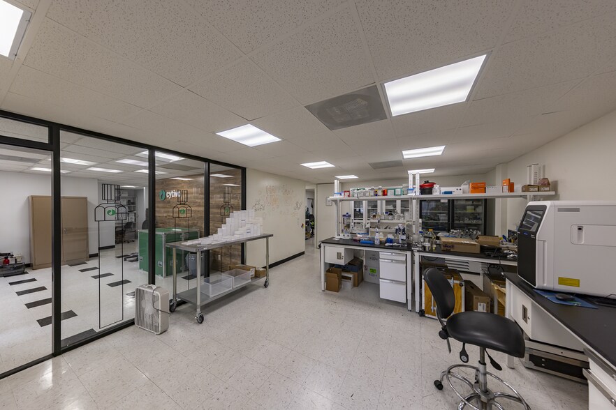 More Photos Of 6335 Nancy Ridge Dr, San Diego Research And Development For Lease