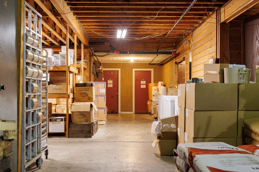 More Photos Of 63 Talona Spur Rd, Ellijay Freestanding For Sale