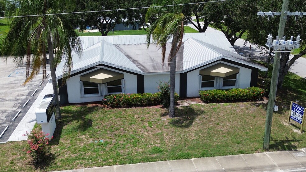 More Photos Of 1399 SE Port St Lucie Blvd, Port Saint Lucie Office For Lease