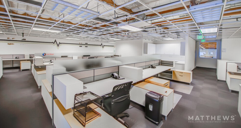 More Photos Of 1490 W Walnut Pky, Compton Warehouse For Sale