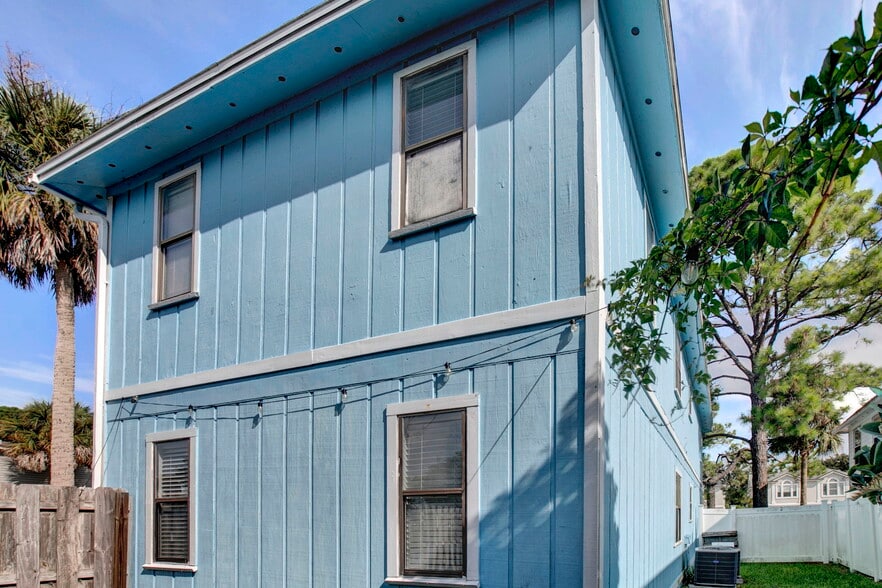 More Photos Of 725 7th S ave, Jacksonville Beach Multifamily For Sale