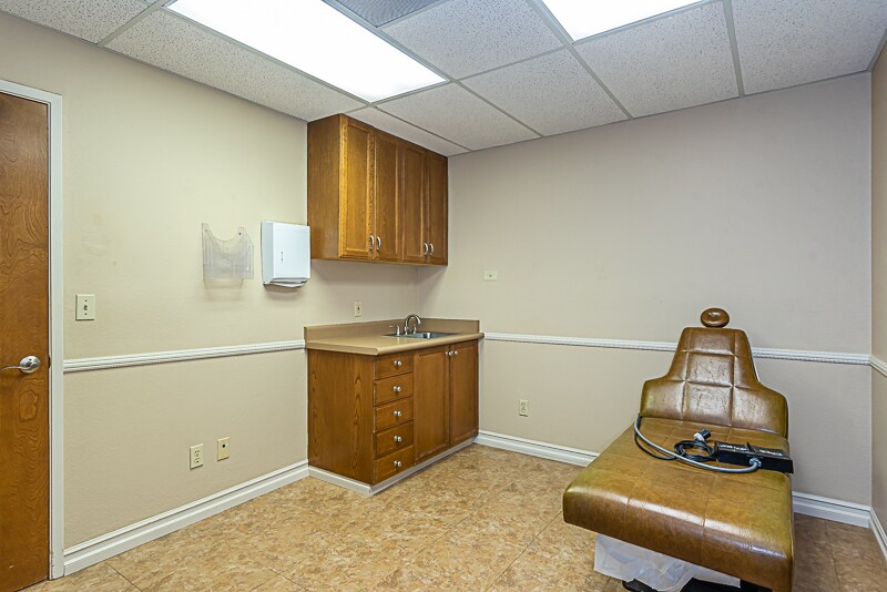 More Photos Of 1105 Las Tablas Rd, Templeton Medical For Lease