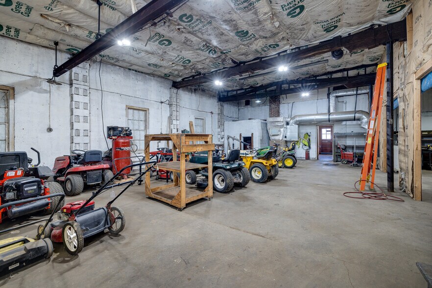 More Photos Of 164 Orchard dr, Timberville Light Distribution For Sale