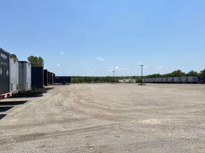 More Photos Of 8139-8197 Old Bastrop Rd, New Braunfels Land For Lease