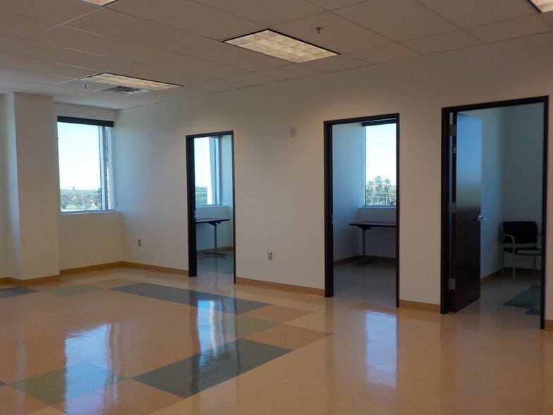More Photos Of 5700 N Exp 77/83, Brownsville Medical For Lease