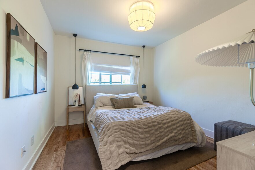 More Photos Of 1980 Chatsworth Blvd, San Diego Apartments For Sale