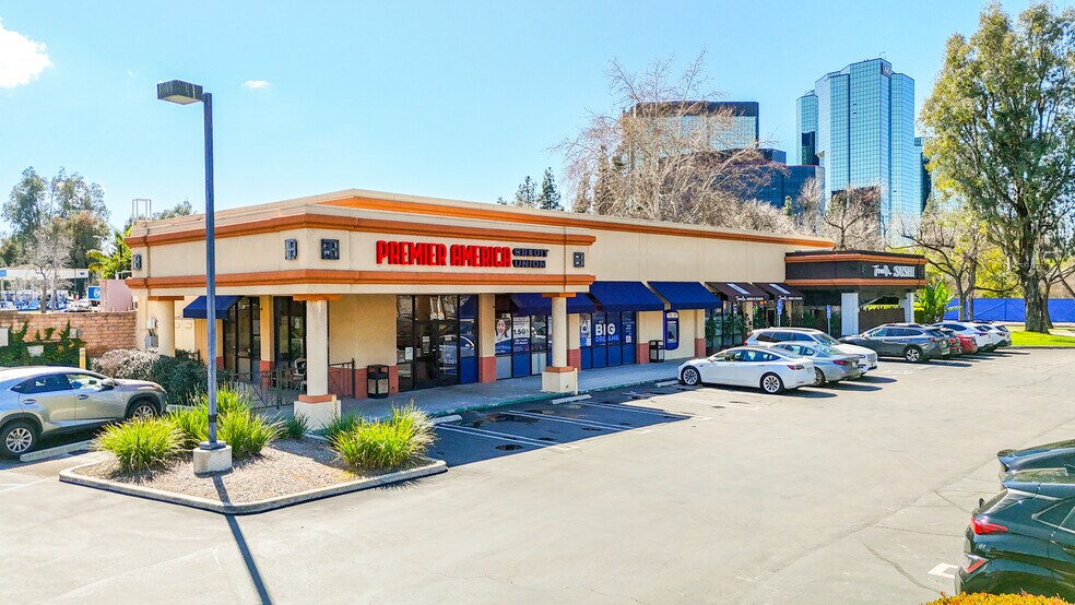 More Photos Of 6020 Canoga Ave, Woodland Hills Freestanding For Sale