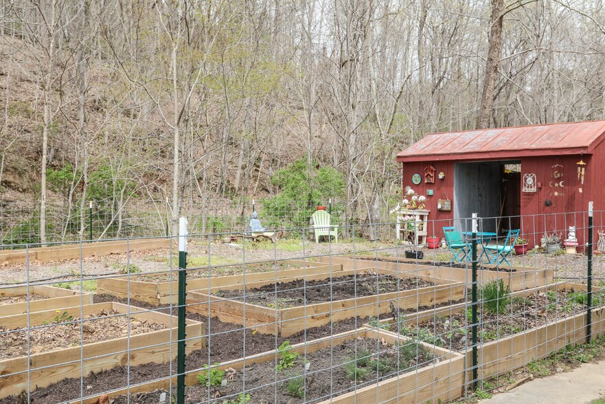 More Photos Of 352 Tye River Tpke, Vesuvius Hospitality For Sale