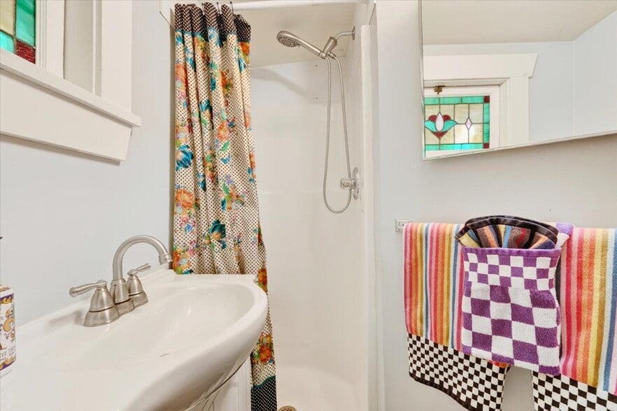 More Photos Of 102 Holly St, Colorado Springs Apartments For Sale