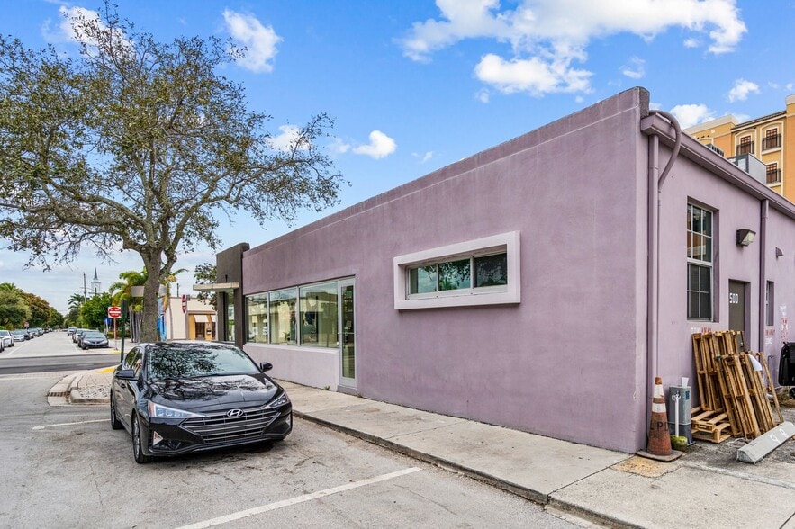 More Photos Of 500-506 Lake Ave, Lake Worth Freestanding For Lease