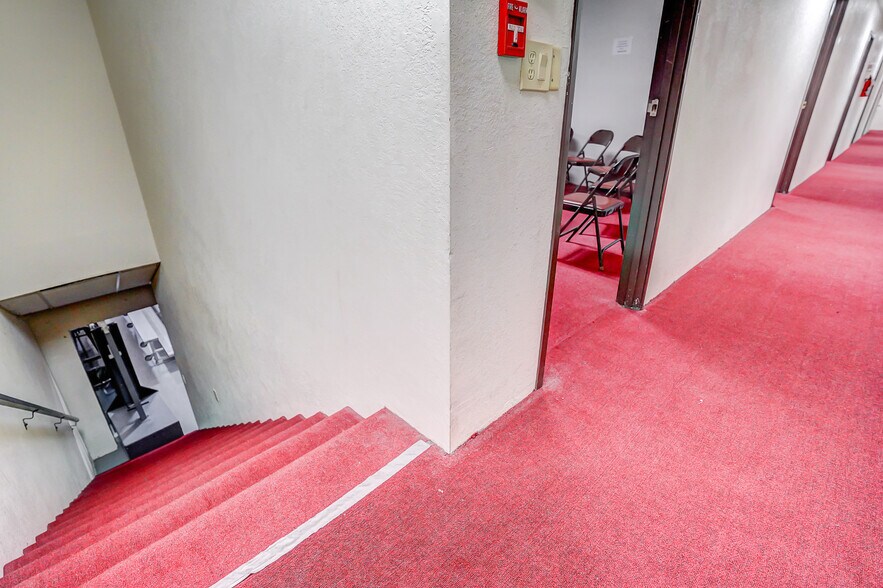 More Photos Of 950 S Central Ave, Compton Schools For Sale