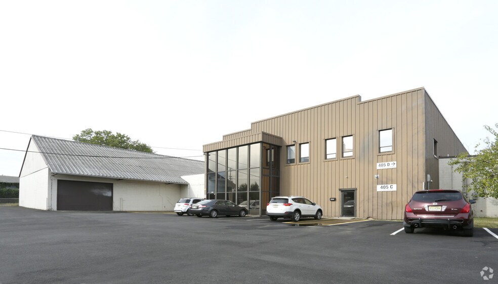 More Photos Of 405 Blair Rd, Avenel Warehouse For Lease