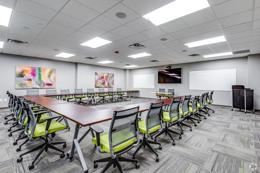 More Photos Of 12900 Whitewater Dr, Minnetonka Unknown For Lease