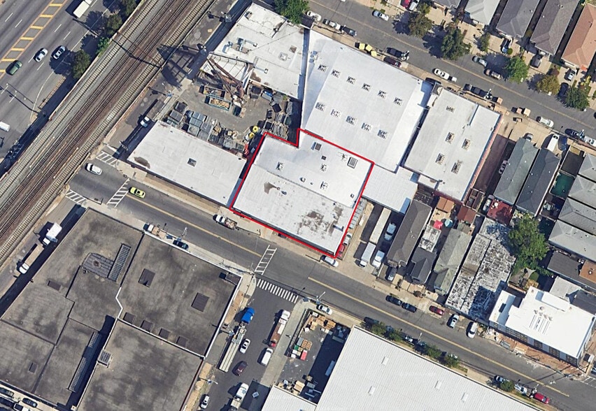 More Photos Of 154 Astor St, Newark Unknown For Lease