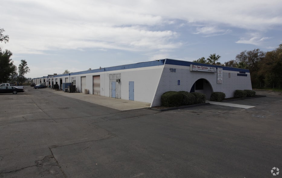 More Photos Of 136 10th St, Ramona Service For Lease