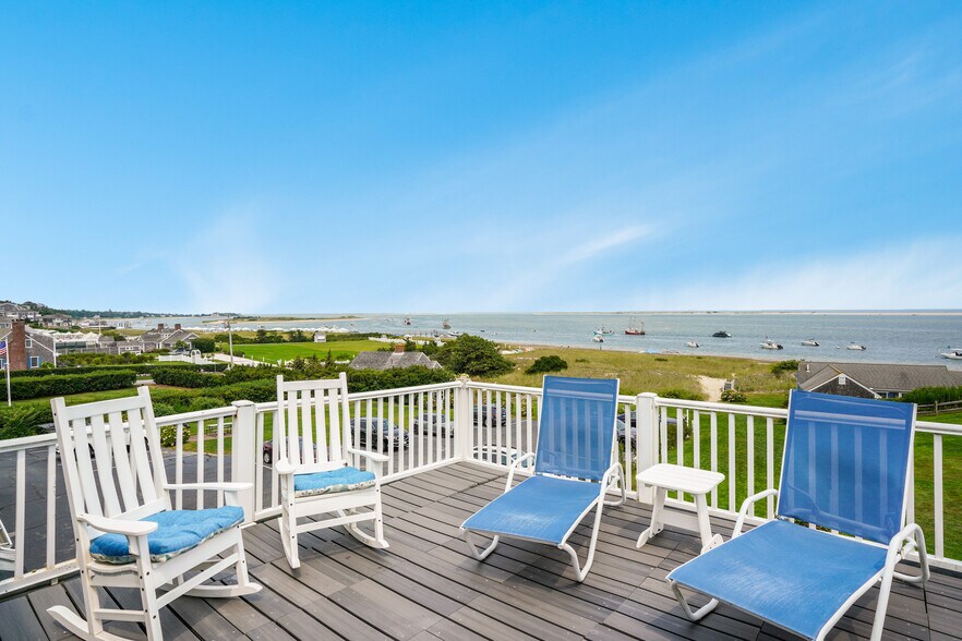 More Photos Of 196 Shore Rd, Chatham Hotel For Sale