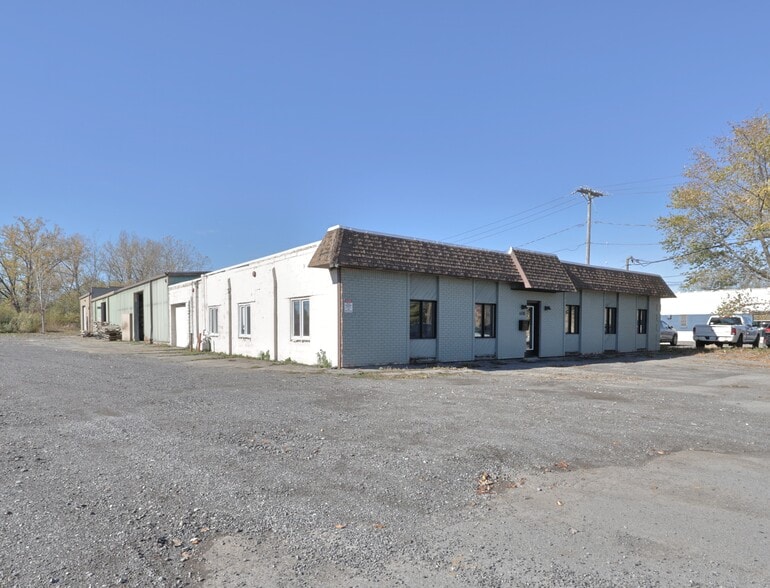 More Photos Of 608 Young St, Tonawanda Manufacturing For Lease