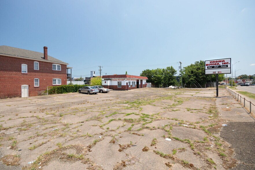 More Photos Of 7 Cowardin Ave, Richmond Freestanding For Sale