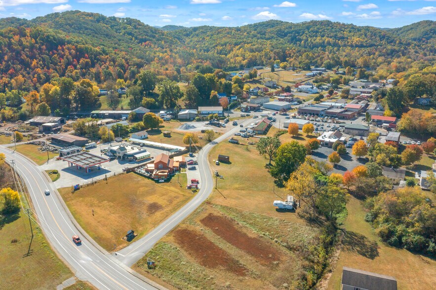 More Photos Of 128 Bank St, Tellico Plains Restaurant For Sale