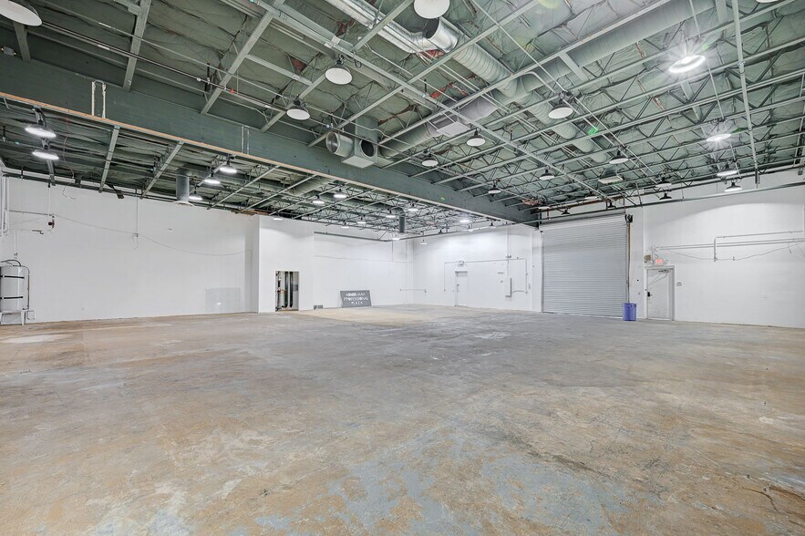 More Photos Of 2400 N Tenaya Way, Las Vegas Office For Lease