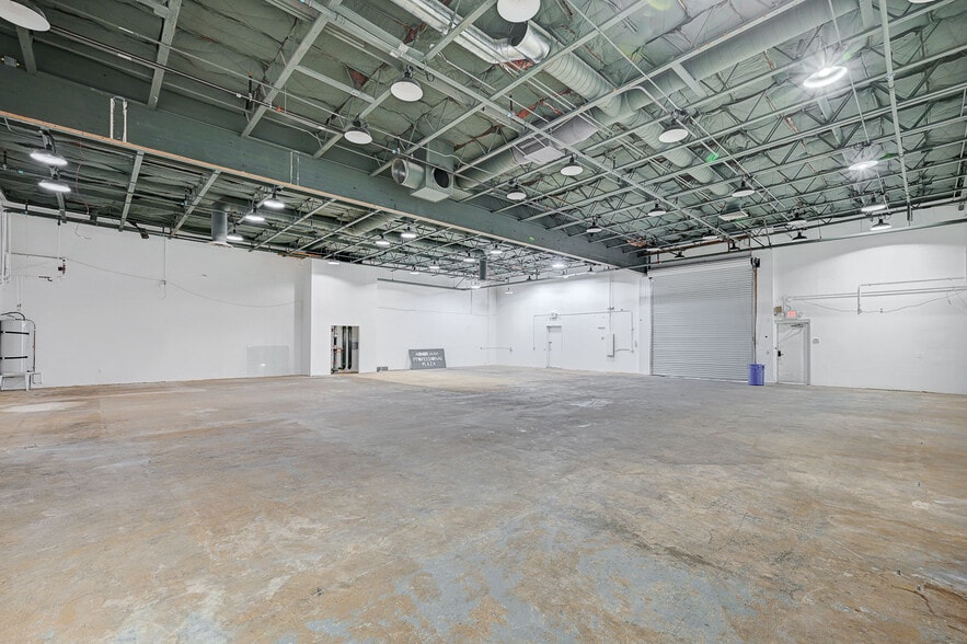 More Photos Of 2400 N Tenaya Way, Las Vegas Office For Sale