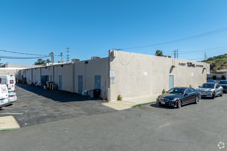 More Photos Of 26057-26069 Bouquet Canyon Rd, Valencia Storefront Retail Office For Lease