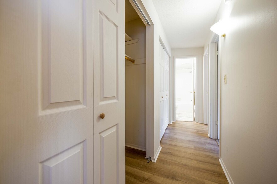 More Photos Of 815 E Grandview Blvd, Erie Apartments For Sale