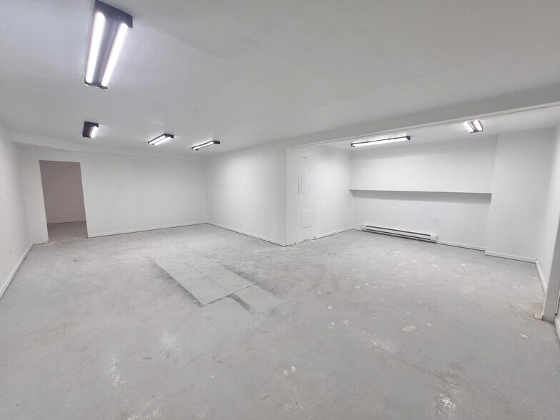 More Photos Of 5450 Canotek Rd, Ottawa Light Manufacturing For Sale