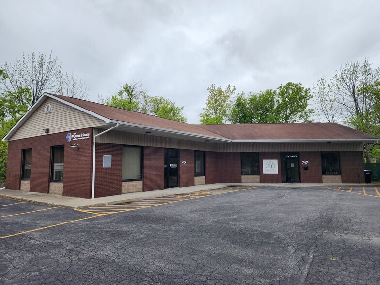 Primary Photo Of 212 E Manlius St, East Syracuse Freestanding For Lease