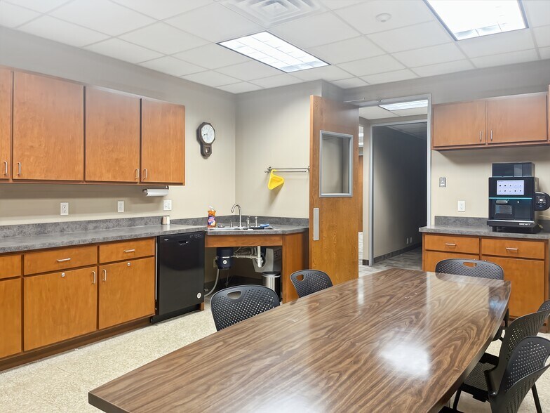 More Photos Of 132 S Water St, Decatur Coworking Space