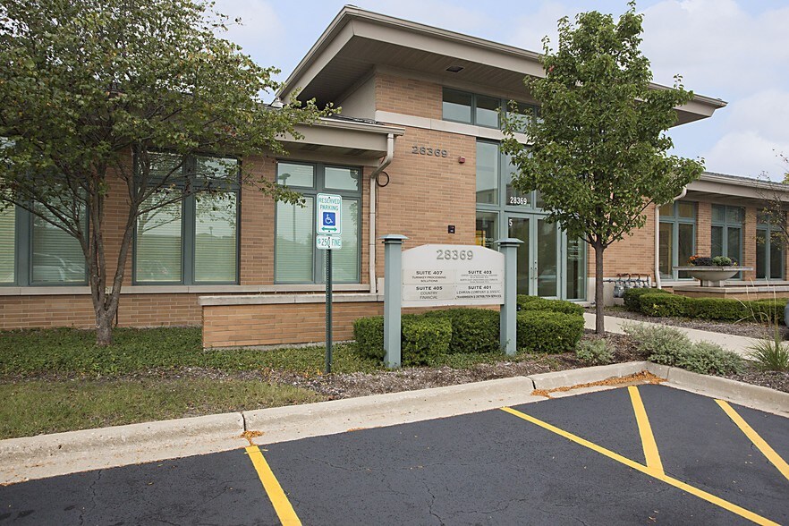 More Photos Of 28369 Davis Pky, Warrenville Office For Lease