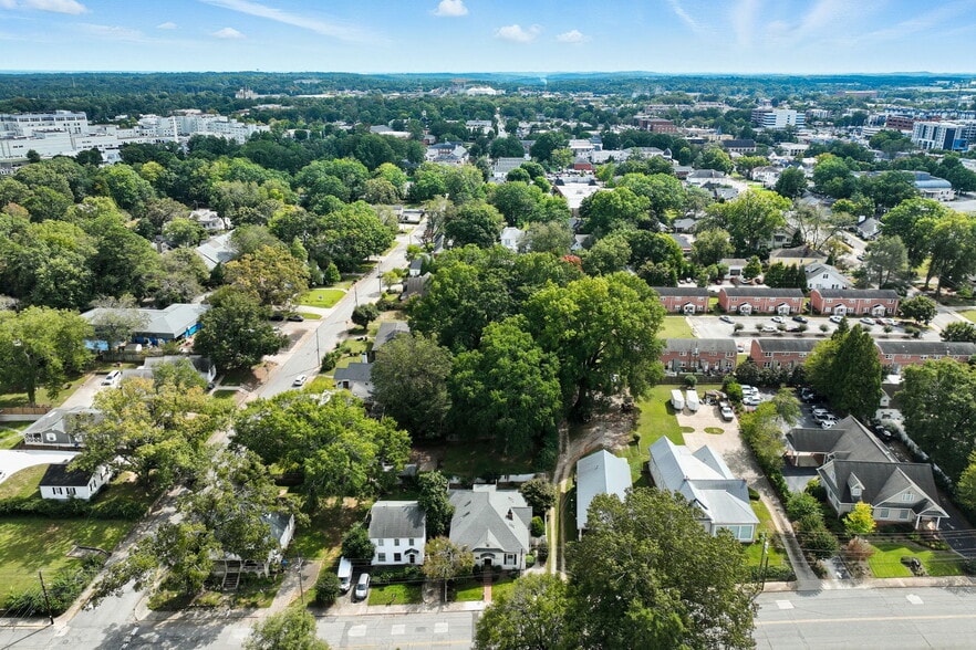 More Photos Of 610 Candler St, Gainesville Medical For Sale