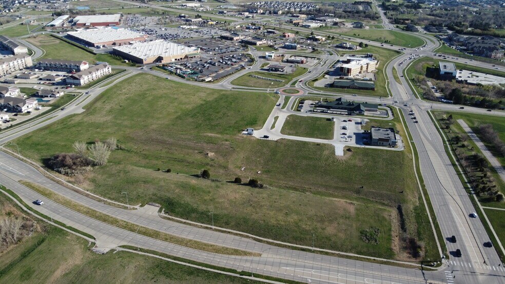 More Photos Of 84th St @ Nebraska Pkwy, Lincoln Land For Sale