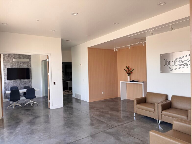 More Photos Of 32 S 1800 W, Lindon Warehouse For Lease