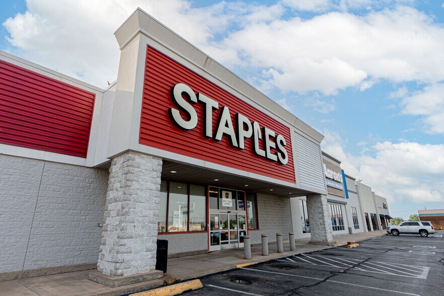 More Photos Of , Lawton General Retail For Sale