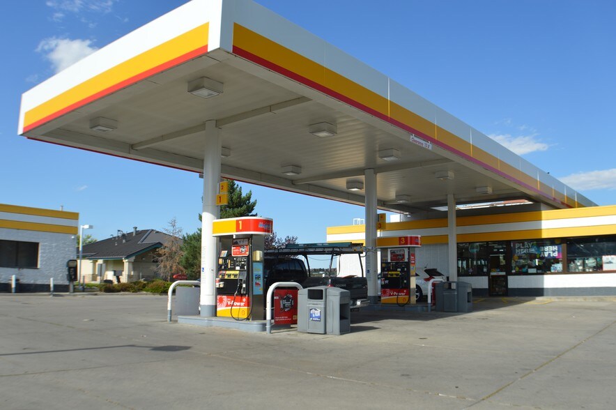 More Photos Of 9201 Huron St, Thornton Service Station For Sale